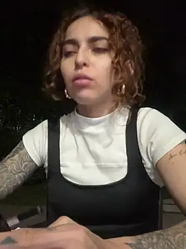 imhelena live sex cam