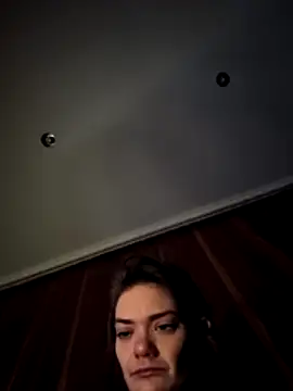 Junani2231 live sex cam