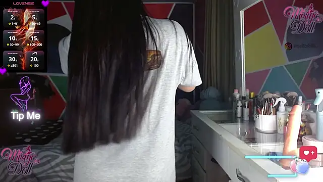 Mysticdooll69's cam snapshot