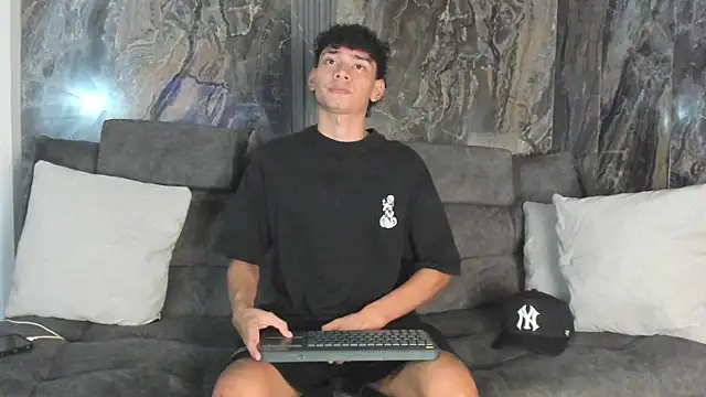 Daviid_laidd live sex cam