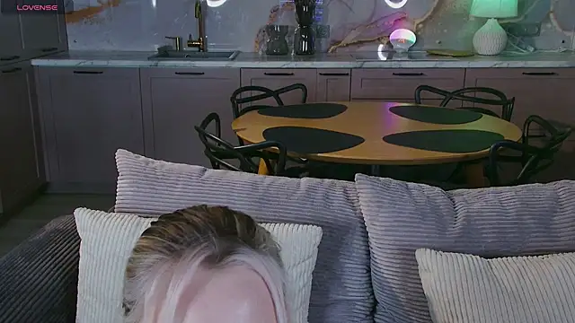 Lexitey's cam snapshot