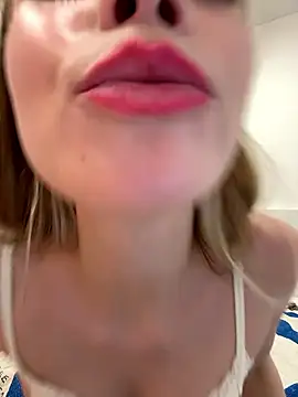 FriendlyFire_18 live sex cam