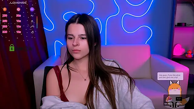 berry_alma's cam snapshot