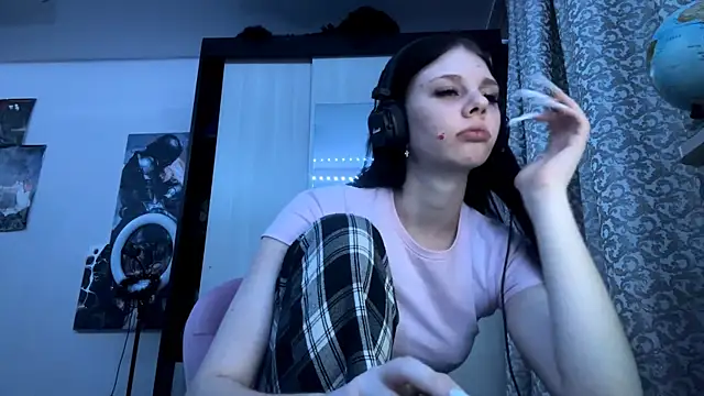 AnGallo's cam snapshot