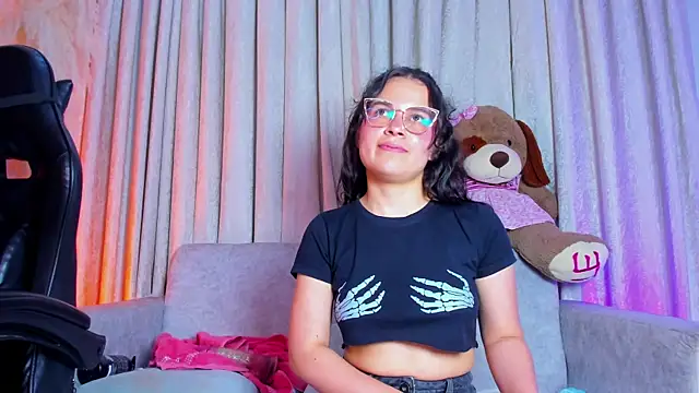 alejagarcia_'s cam snapshot