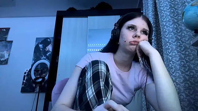 AnGallo's cam snapshot