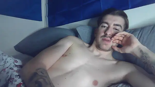 essexboy_2002 live sex cam