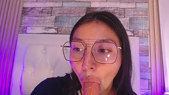 kendall_saenz's cam snapshot