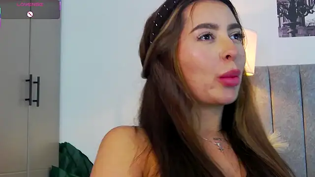 caralella live sex cam