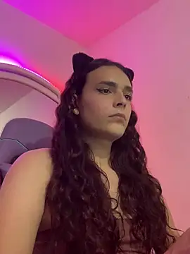 La-Gatiita-trans live sex cam