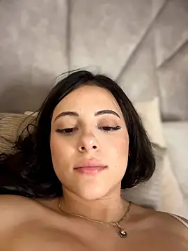 TeaseDollXXX live sex cam