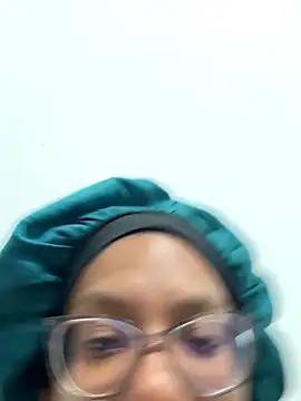 Curly_lily live sex cam