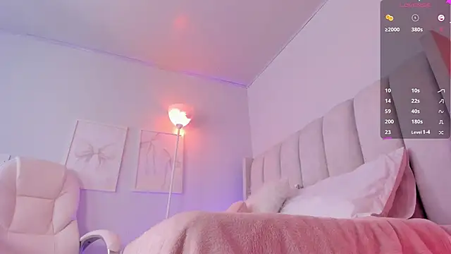 your_alina18's cam snapshot