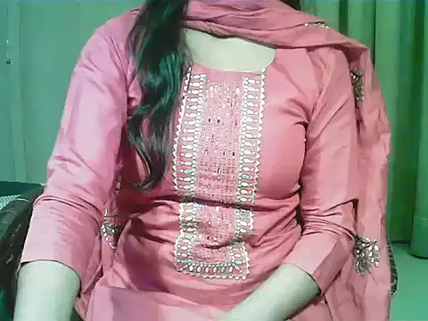 short_girl_ live sex cam