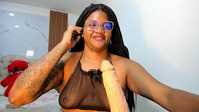 ZahraRose's cam snapshot