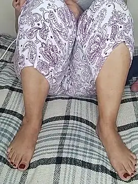 Malika_695 live sex cam