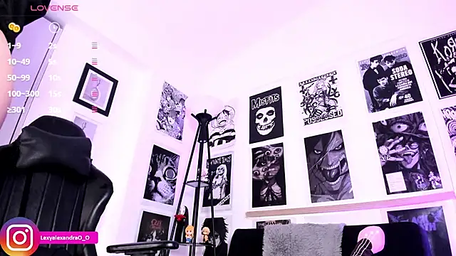 Lexyjoycce live sex cam