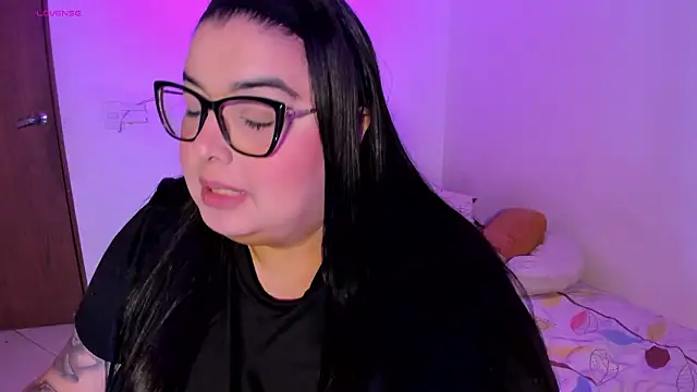 Apriilpeach_'s cam snapshot