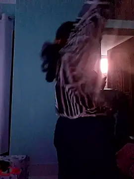 Bristy- live sex cam