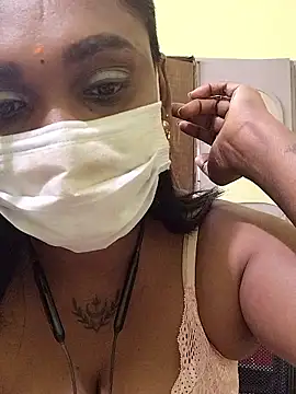 Dharshini98 live sex cam