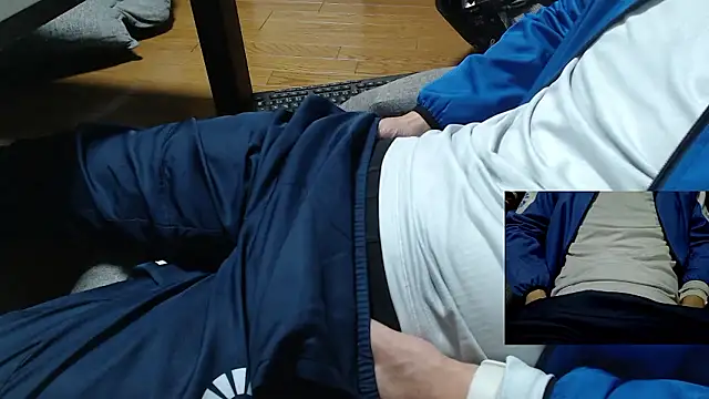 Yasu2000 live sex cam