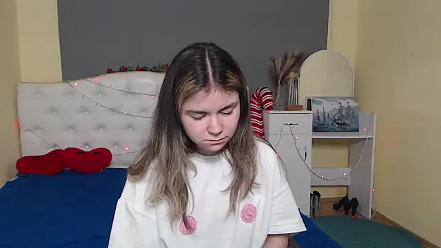 TinaRedly's cam snapshot