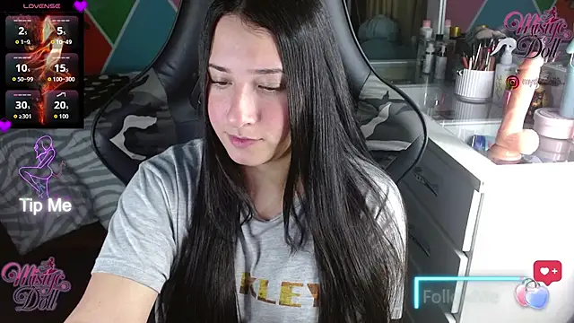 Mysticdooll69's cam snapshot