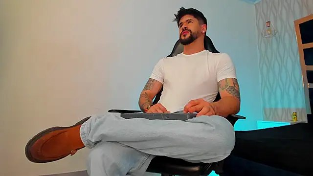 Petesevans live sex cam