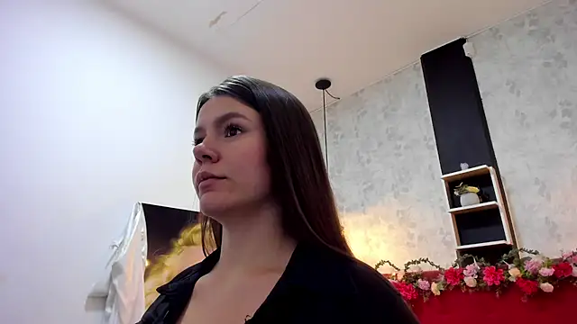 EmillyHarper_'s cam snapshot