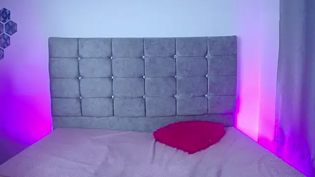 Valen_luxx's cam snapshot