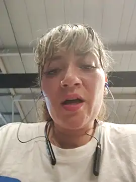 tata_sanz_ live sex cam