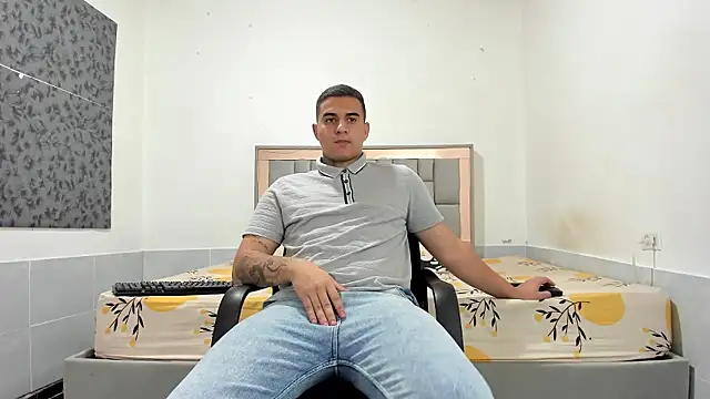 simookeler live sex cam