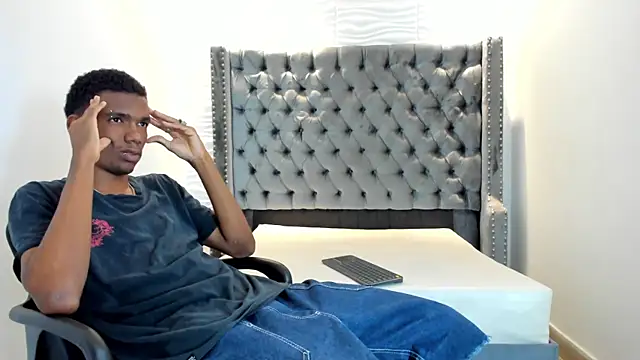 nero_reyd live sex cam