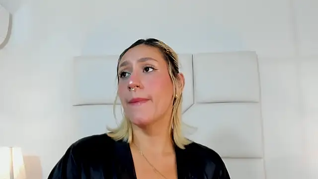 Emily_robertss live sex cam