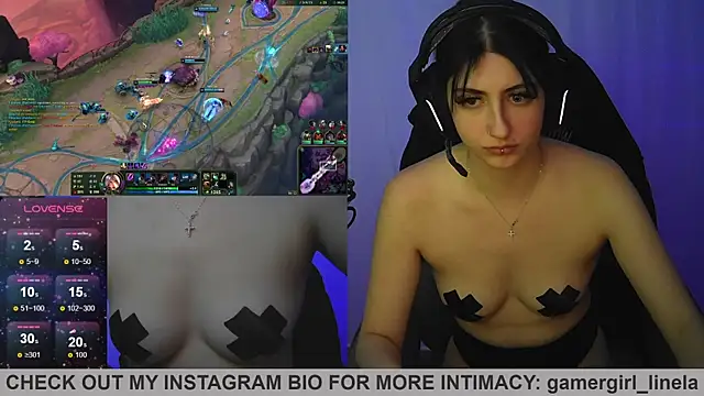 Gamergirl-Linela live sex cam