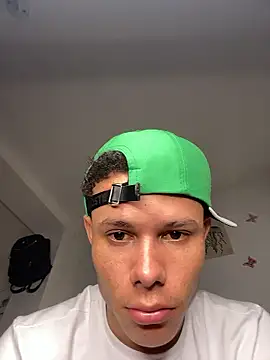 Zeus_Bigcock21's cam snapshot