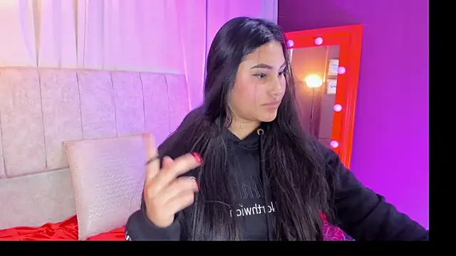 Little_Ivy's cam snapshot