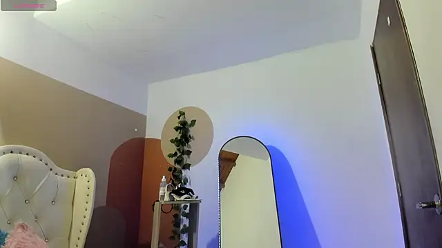 Alison_Milk's cam snapshot