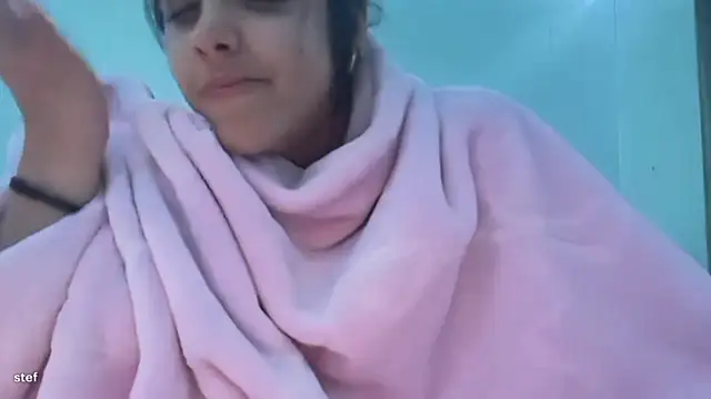 HeyItsSteffy's cam snapshot