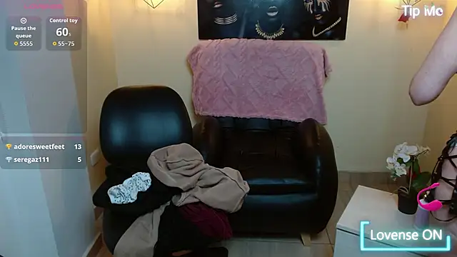 Bom_BomXX live sex cam