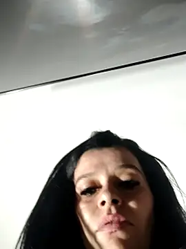 CurvySara1's cam snapshot