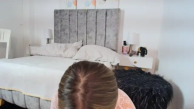 Lucy_Carson_'s cam snapshot