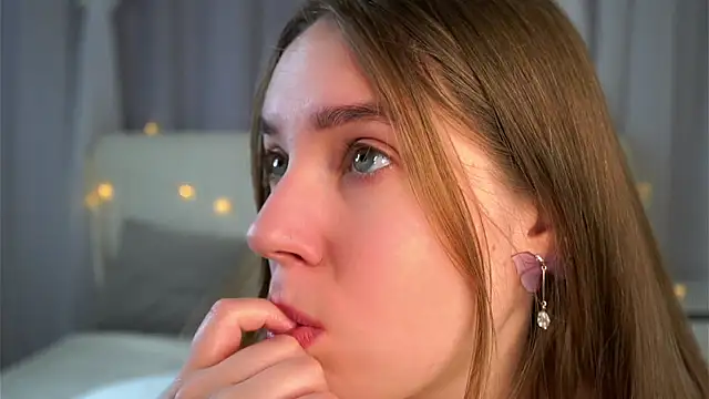 KarriBrownd's cam snapshot