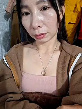 Adela-222's cam snapshot