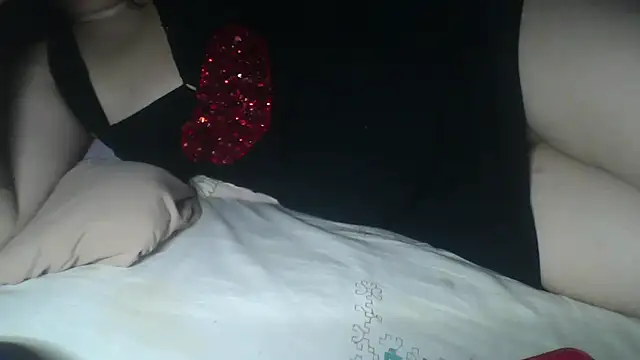 Alma_Evelynne's cam snapshot