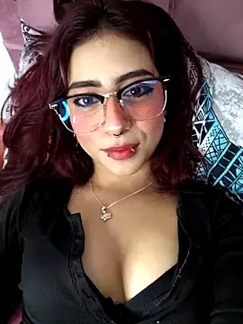 Sarah_Lark-'s cam snapshot