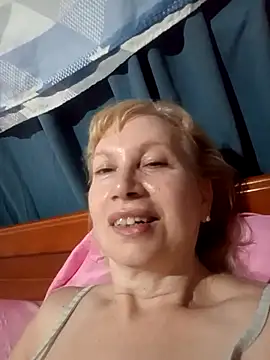 SexyMilf1211's cam snapshot