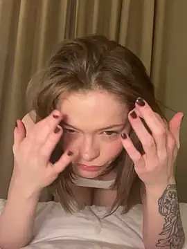 YourEnglishRose live sex cam