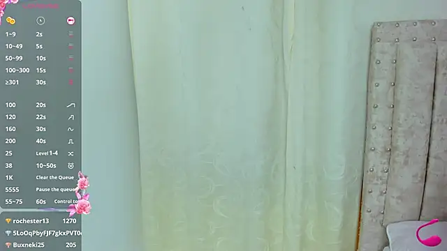 EmiilyEvans_'s cam snapshot