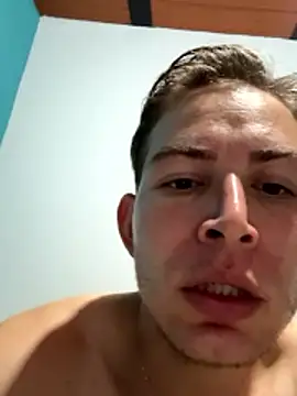 AlexanderBianchi2's cam snapshot